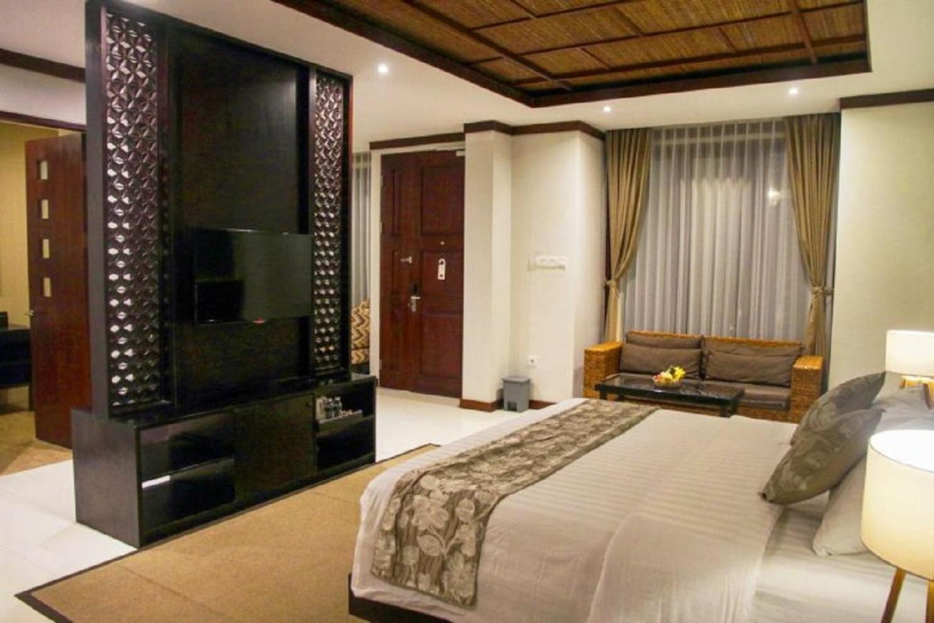 Djabu Seminyak Hotel Denpasar Eksteriør billede