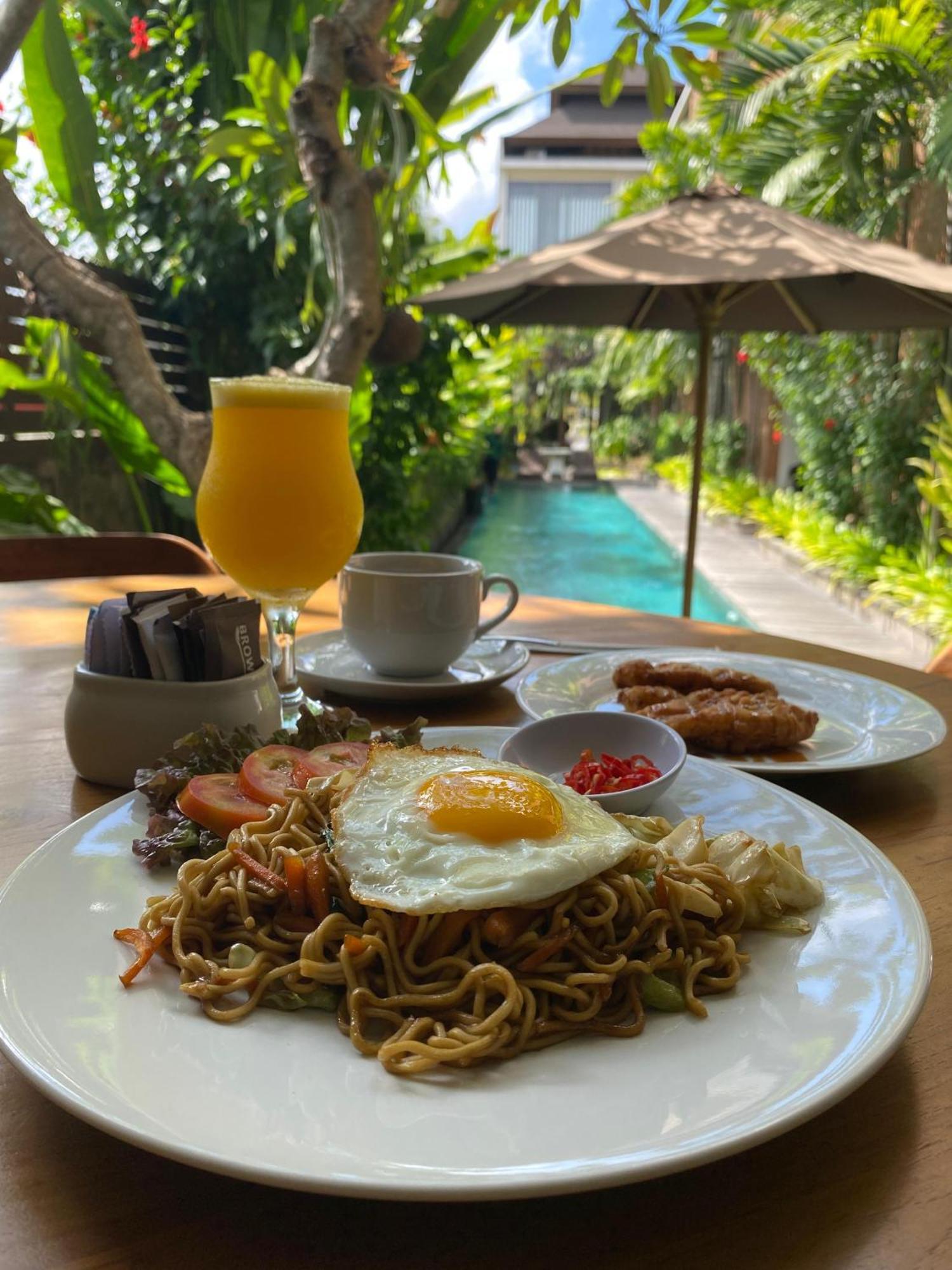Djabu Seminyak Hotel Denpasar Eksteriør billede